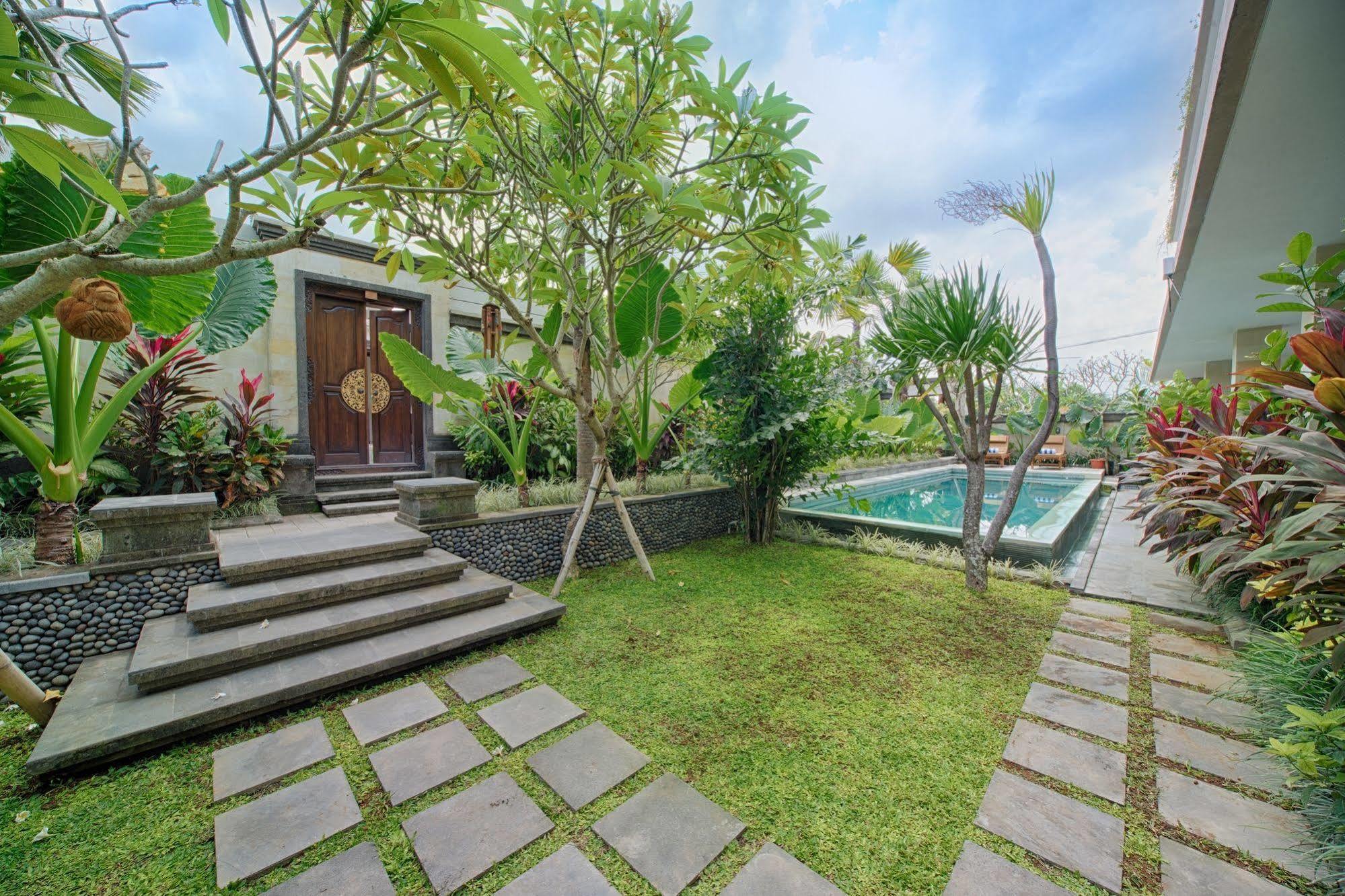 Puri Canggu Villas & Rooms Exterior photo